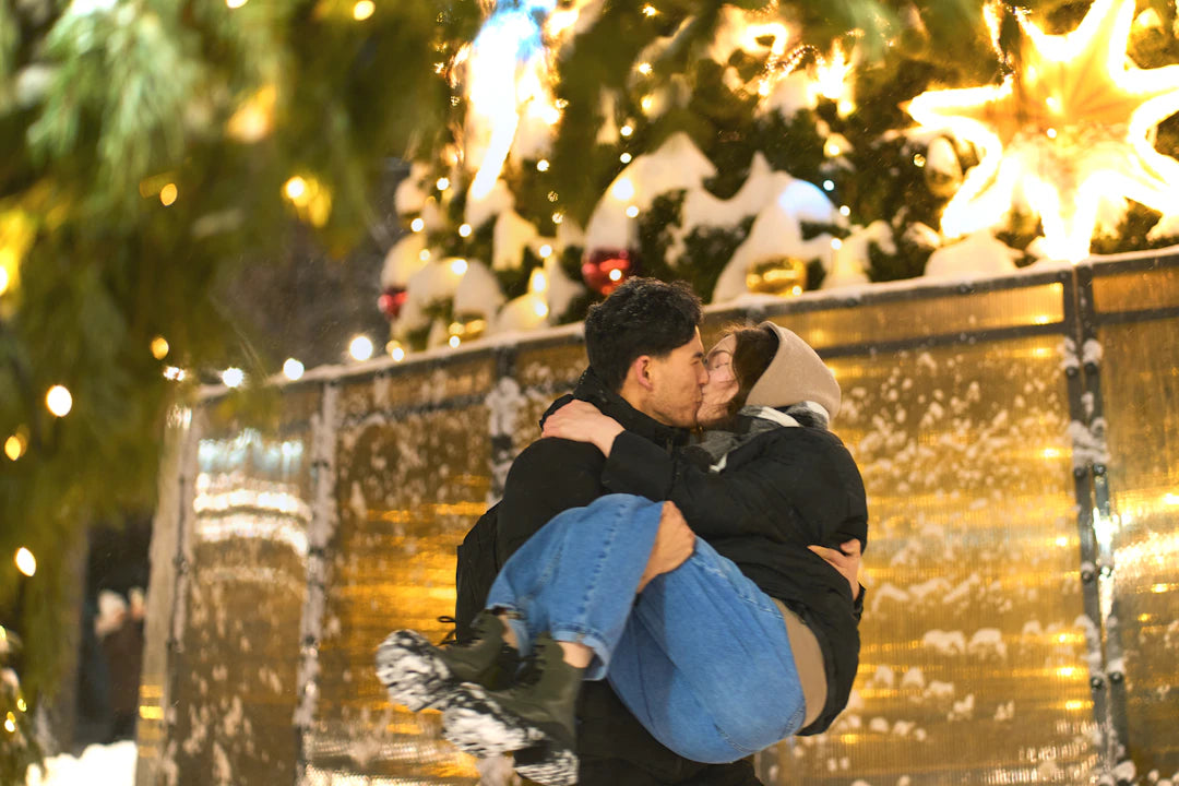 Create a Romantic Christmas Atmosphere with Festive Decor