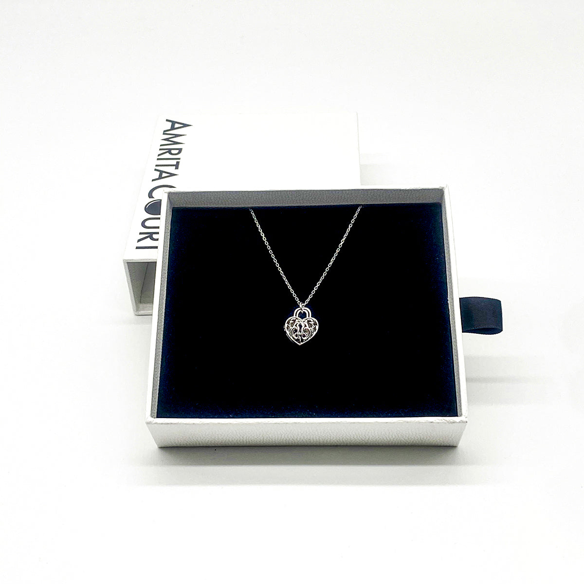 Heart Lock Aroma Necklace | Energy & Healing | Diffusing on the go | Love Gift